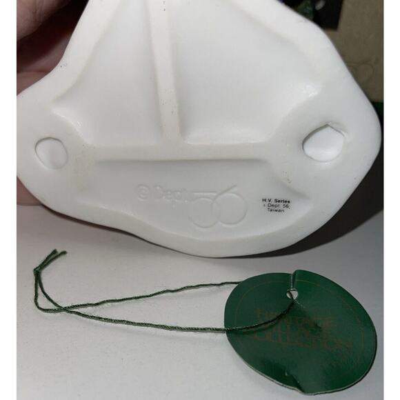 Department 56-12 DAYS-DICKENS Heritage Village #1 Partridge in a Pear Tree - Picture 5 of 7